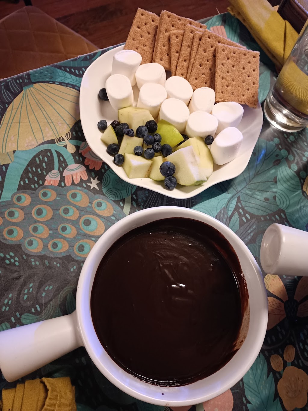 Ophelias Wines & Bites | restaurant | 328 E Main St, Moncks Corner, SC 29461, USA | 8434563368 OR +1 843-456-3368