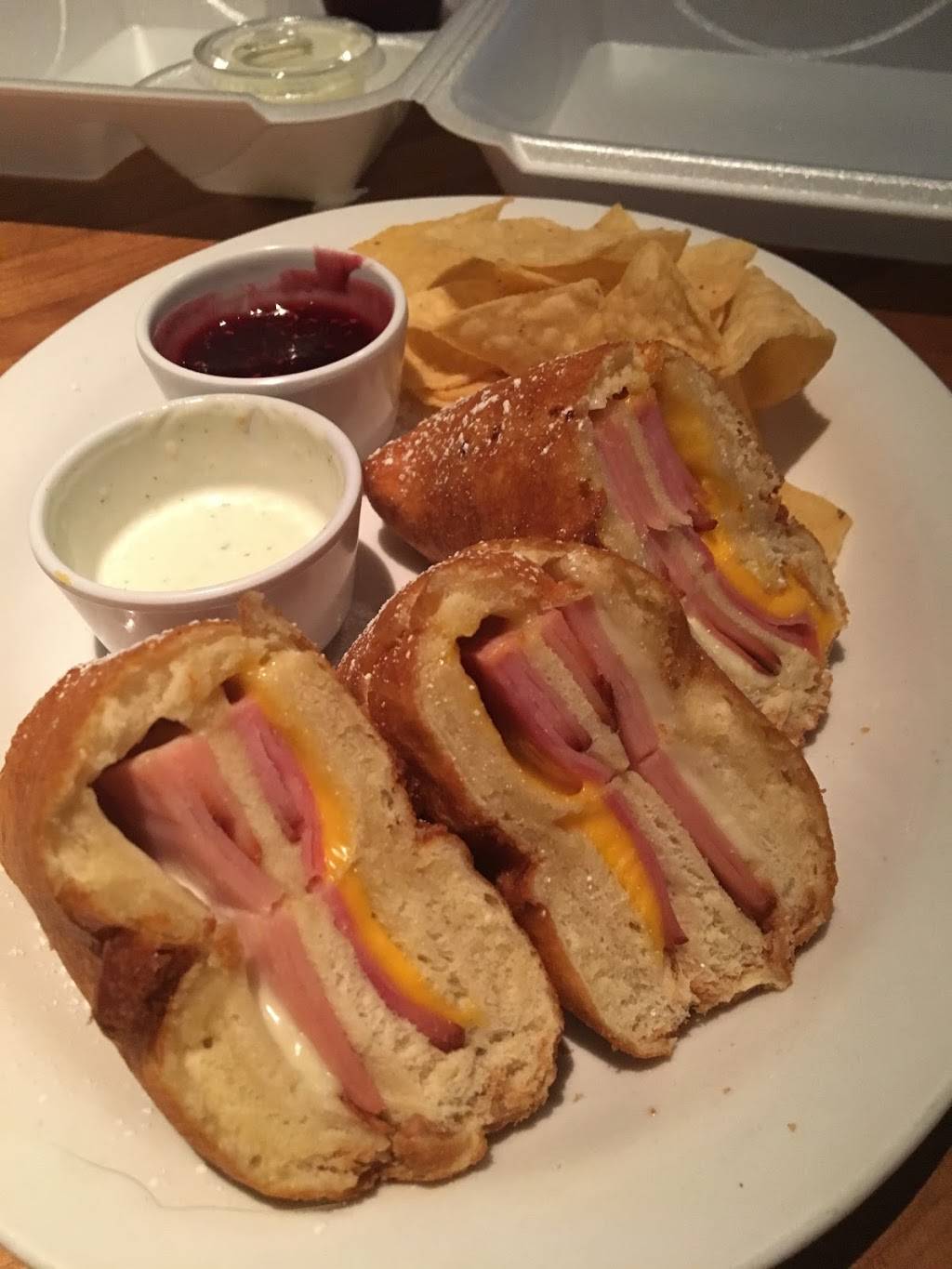 Cheddars Scratch Kitchen | restaurant | 15775 E Briarwood Cir, Aurora, CO 80016, USA | 3036999800 OR +1 303-699-9800