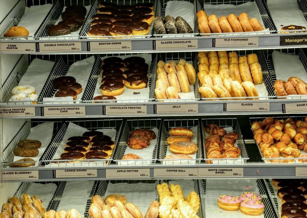 Dunkin Donuts | cafe | 20789 Great Falls Plaza, Sterling, VA 20165, USA | 7034443500 OR +1 703-444-3500