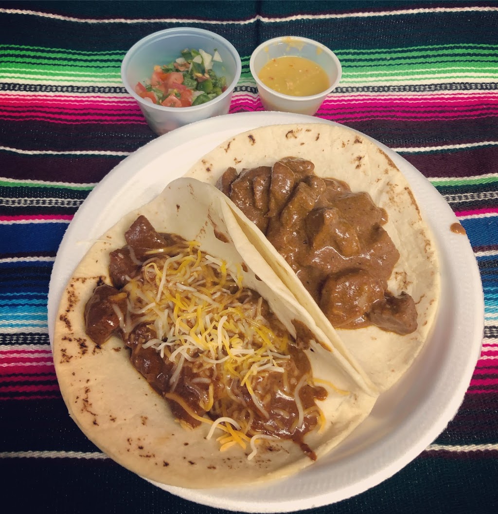 Cucos Barbacoa | restaurant | 2318 N Zarzamora St, San Antonio, TX 78201, USA | 2107320621 OR +1 210-732-0621