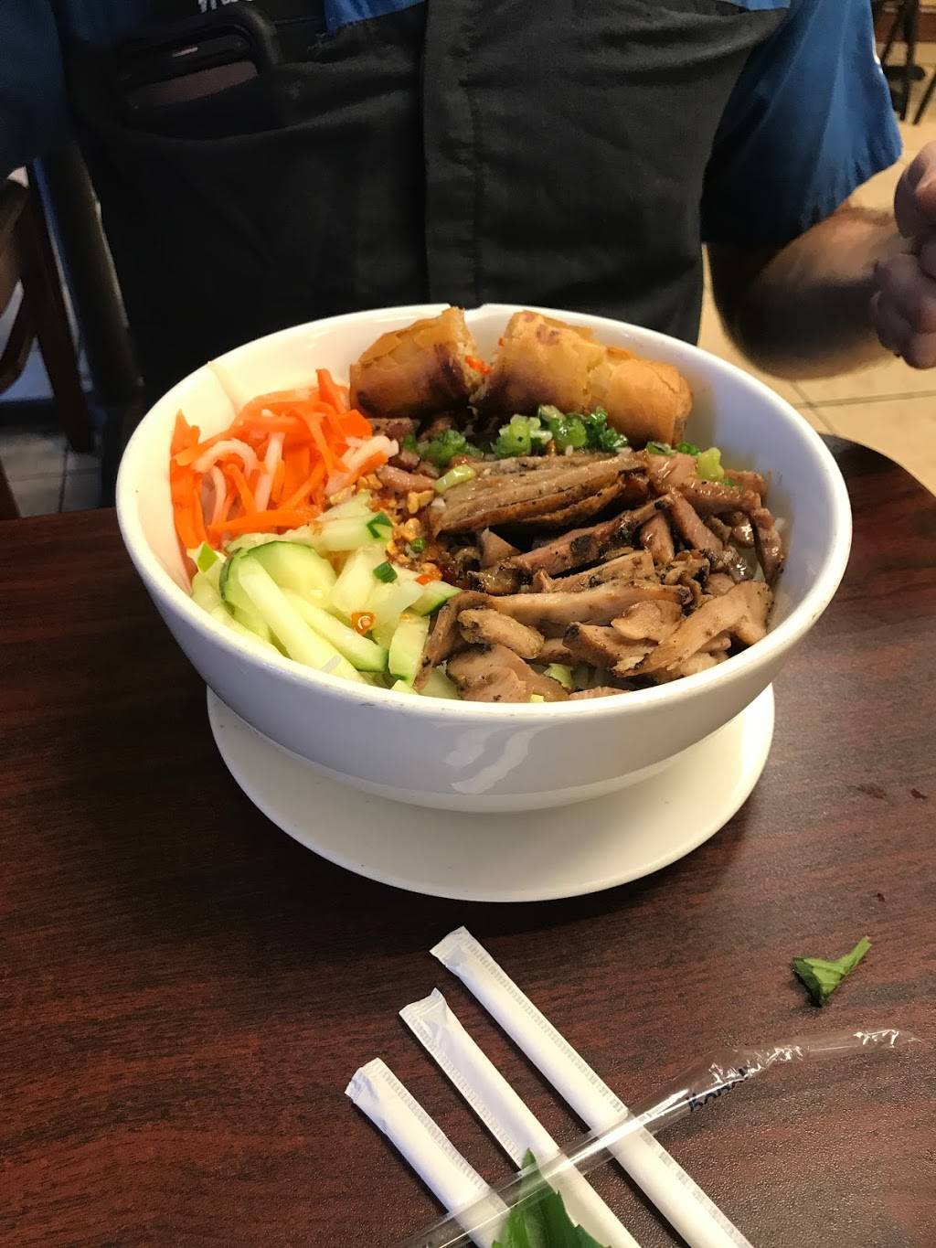 Pho B&B Vietnamese Cuisine | restaurant | 1908 S Air Depot Blvd, Midwest City, OK 73110, USA | 4055822500 OR +1 405-582-2500