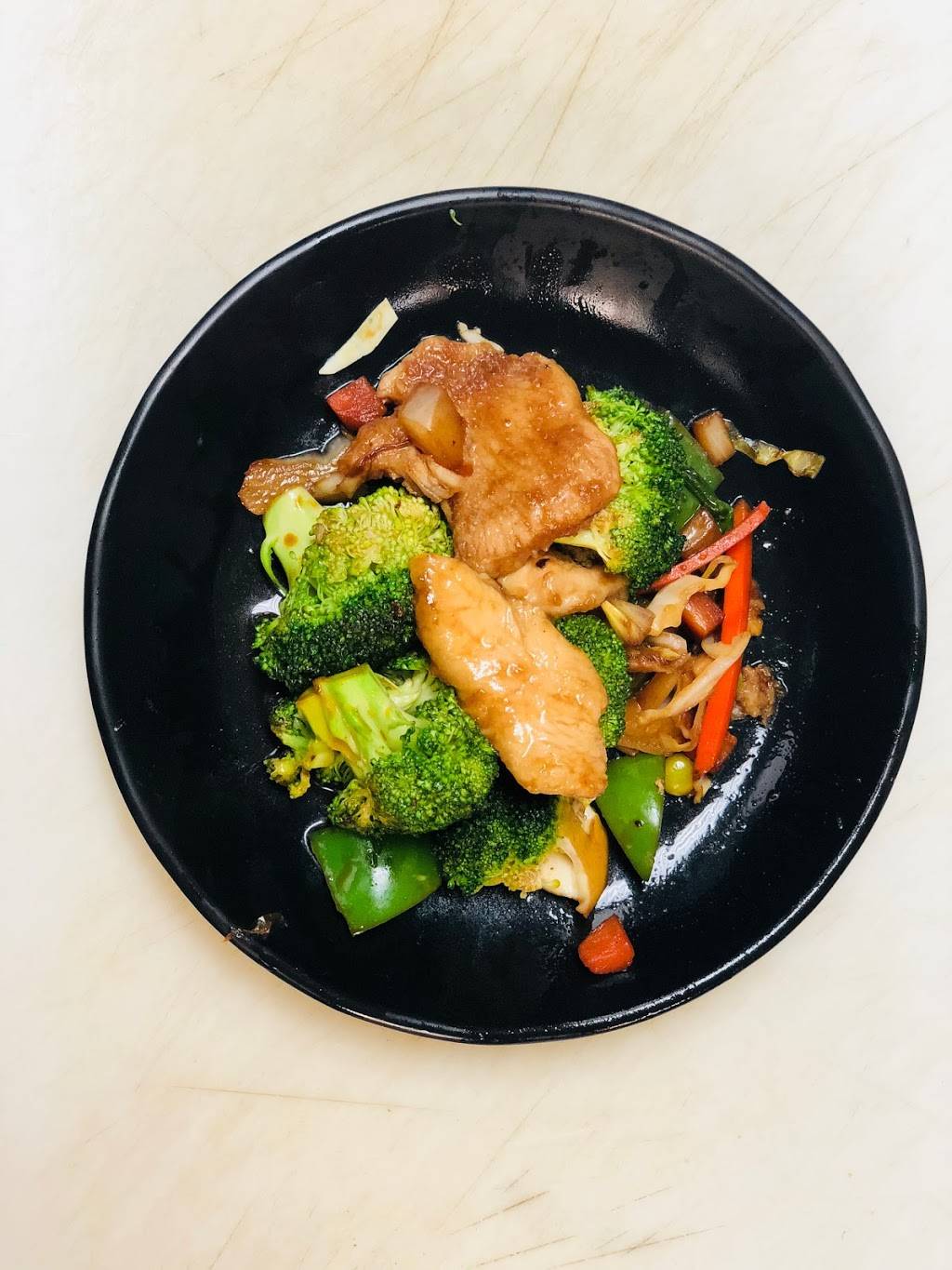 Fujiyama Sushi à Volonté | restaurant | 5 Rue Évangéline, Granby, QC J2G 6N3, Canada | 4509916008 OR +1 450-991-6008