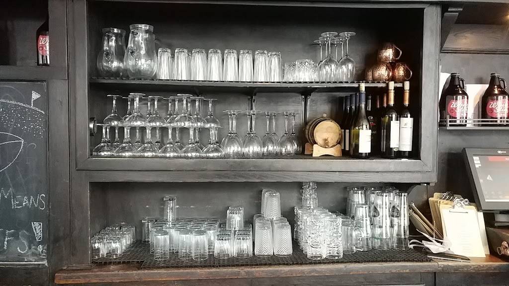 White Star Bar | restaurant | 230 Brunswick St, Jersey City, NJ 07302, USA | 2016539234 OR +1 201-653-9234