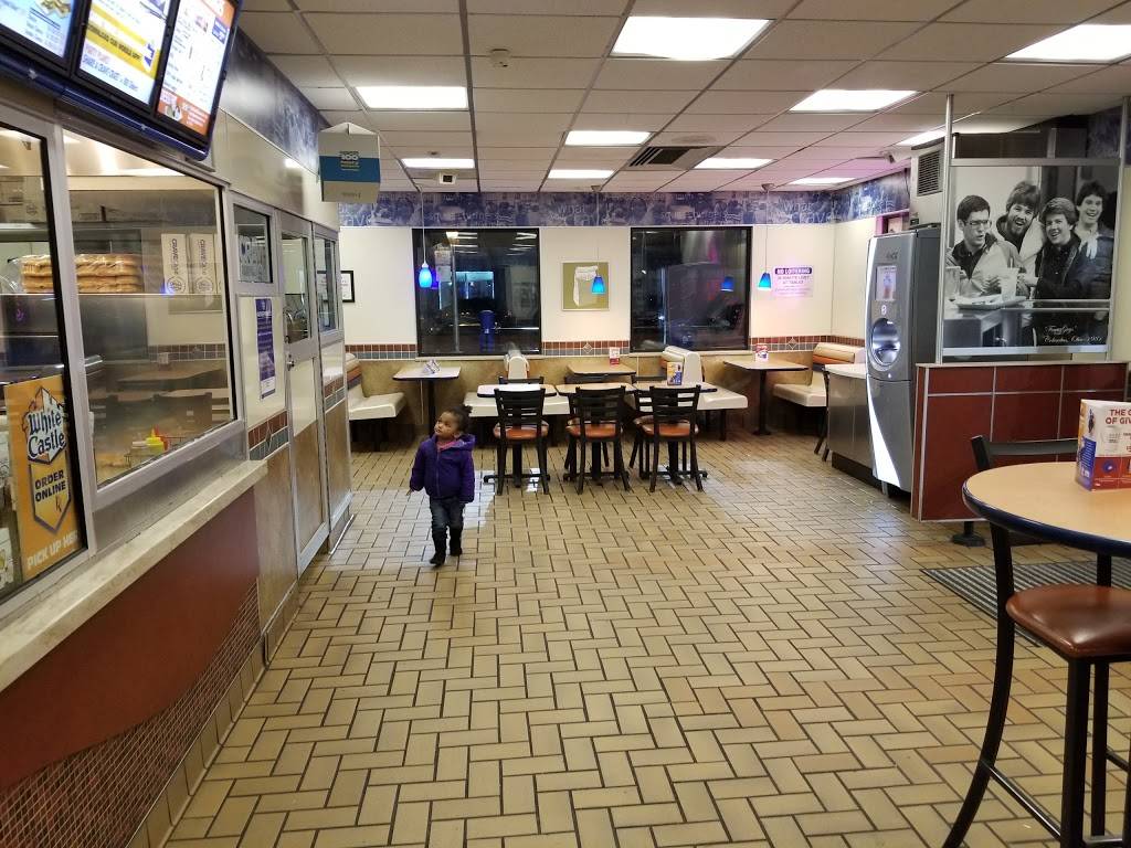 White Castle | restaurant | 1400 W 79th St, Chicago, IL 60620, USA | 7736511763 OR +1 773-651-1763