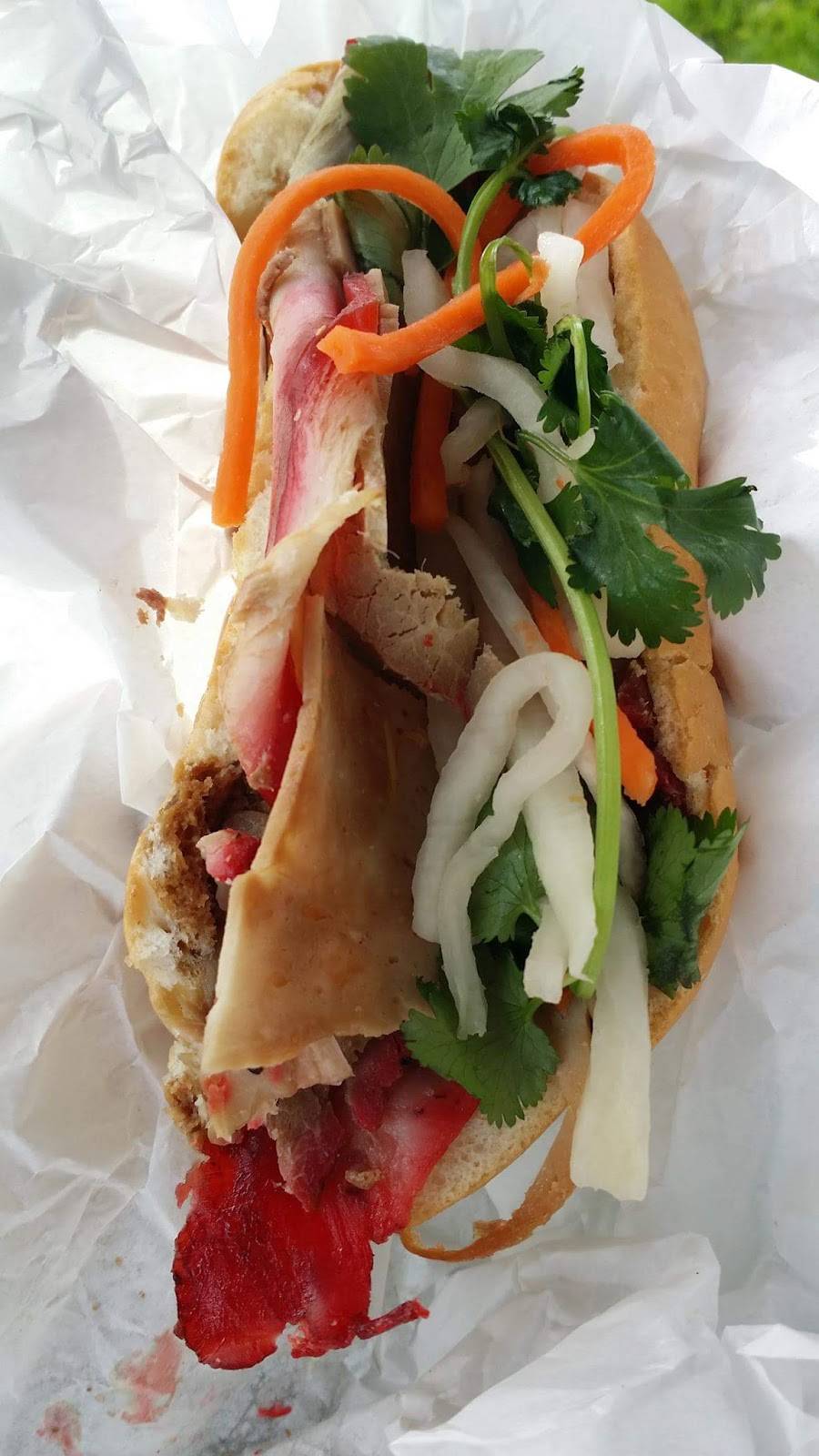 Saigon Sandwich & Bakery | restaurant | 718 Valley Blvd, San Gabriel, CA 91776, USA | 6262886475 OR +1 626-288-6475