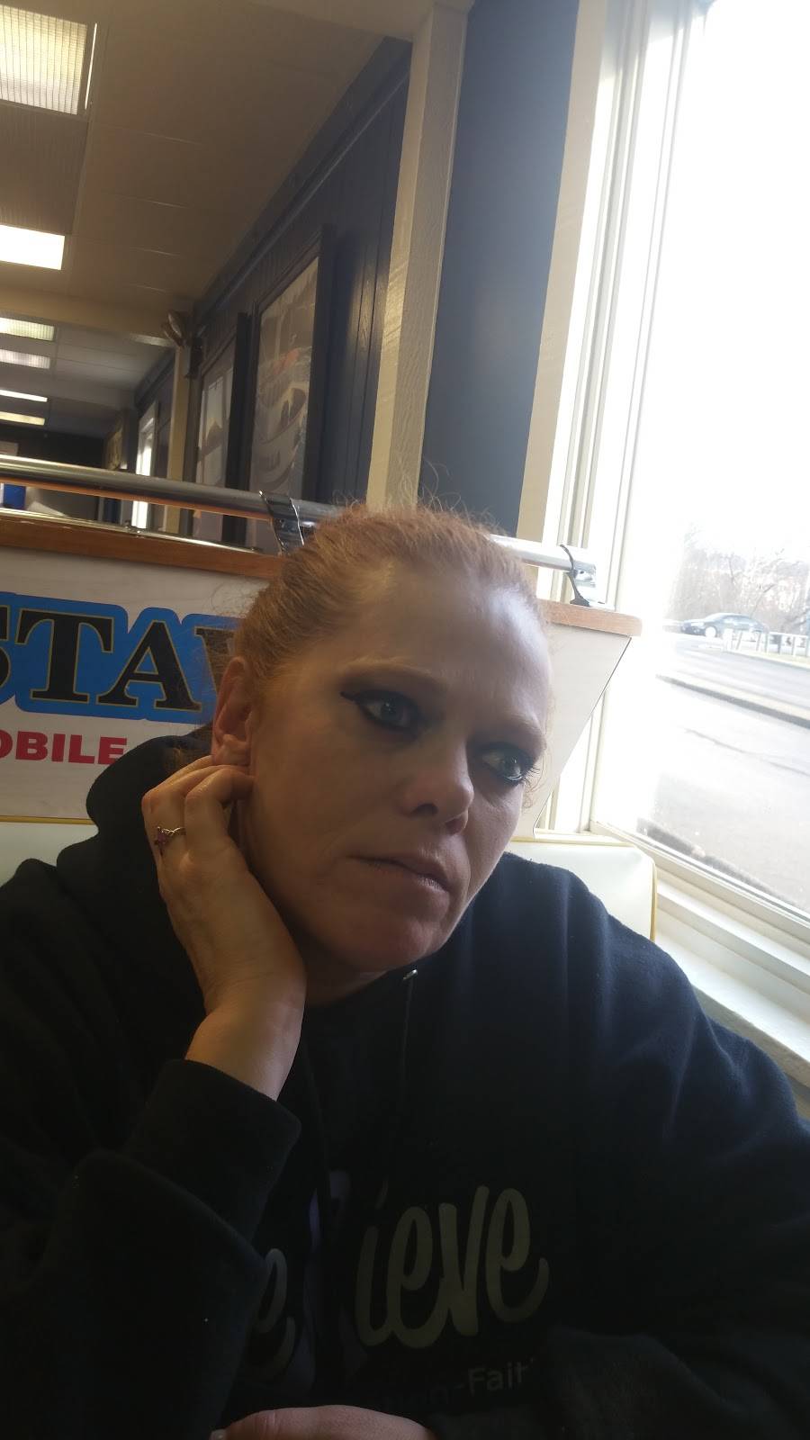 Long John Silvers | restaurant | RR 2 &, Western Ave, Moundsville, WV 26041, USA | 3048100085 OR +1 304-810-0085