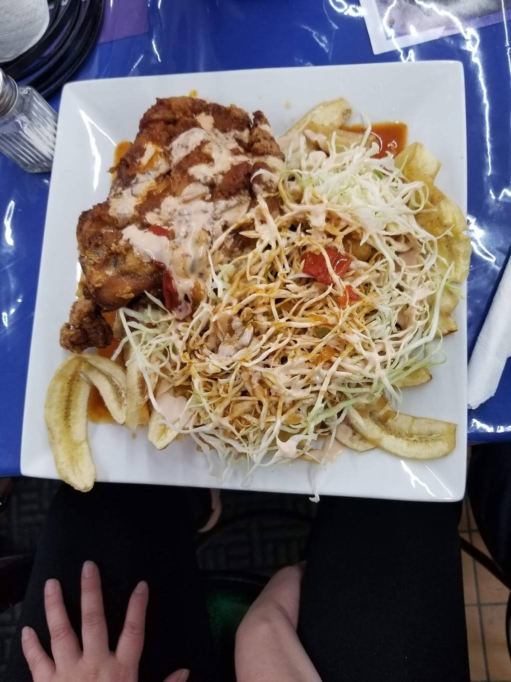 La Glorieta Hondurena | restaurant | 1427 W Shady Grove Rd, Irving, TX 75060, USA | 4695655158 OR +1 469-565-5158