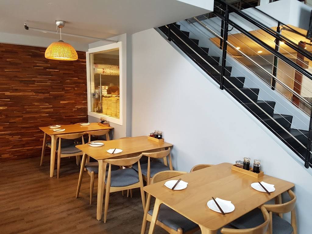 Dumpling & Noodle | restaurant | 11000 NE 10th St #B, Bellevue, WA 98004, USA | 4255592909 OR +1 425-559-2909