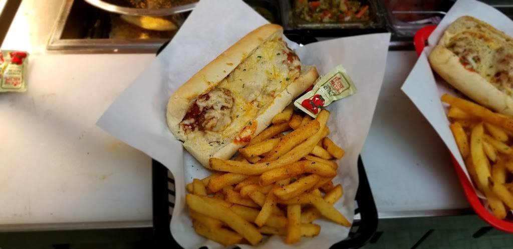 Village Pizza | restaurant | 616 University Ave, Madison, WI 53715, USA | 6082855956 OR +1 608-285-5956