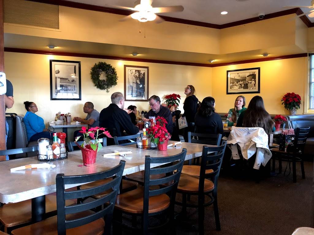 Sambos Restaurant | restaurant | 216 W Cabrillo Blvd, Santa Barbara, CA 93101, USA | 8059653269 OR +1 805-965-3269