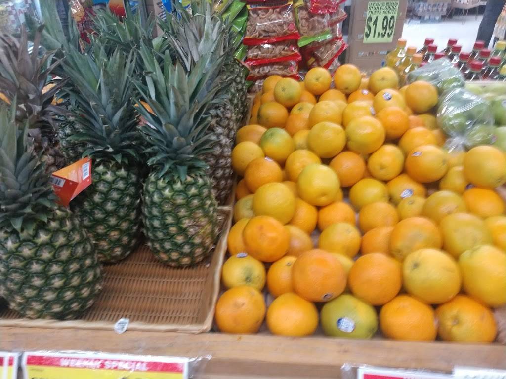 La plaza | restaurant | 704 Park St, Hartford, CT 06106, USA | 8605607677 OR +1 860-560-7677