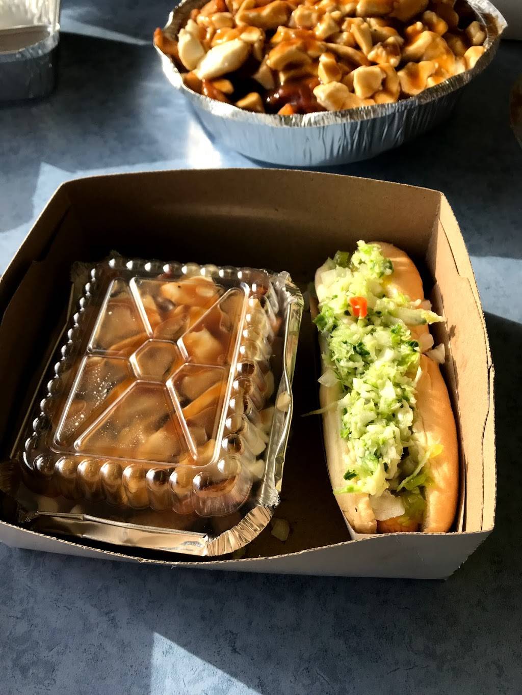 Cantine La Fringale | restaurant | 100 Boulevard Sir-Wilfrid-Laurier, McMasterville, QC J3G 1P8, Canada | 4505361713 OR +1 450-536-1713