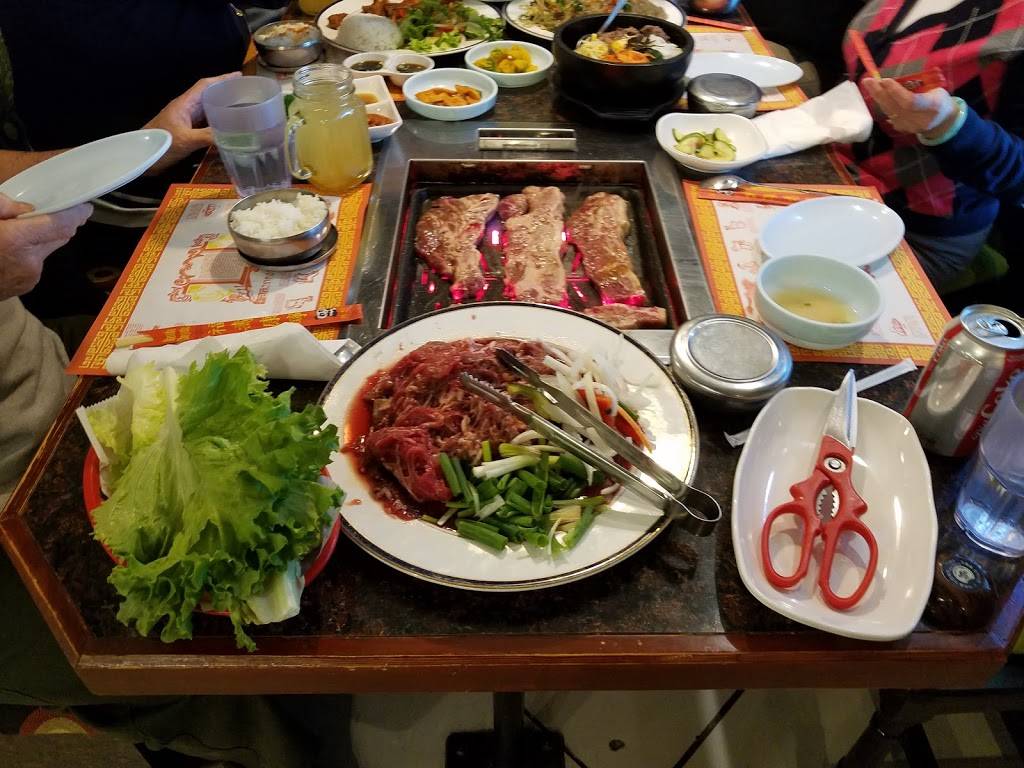 Miega Korean Barbeque | restaurant | 3820 Superior Ave, E 38th St, Cleveland, OH 44114, USA | 2164329200 OR +1 216-432-9200