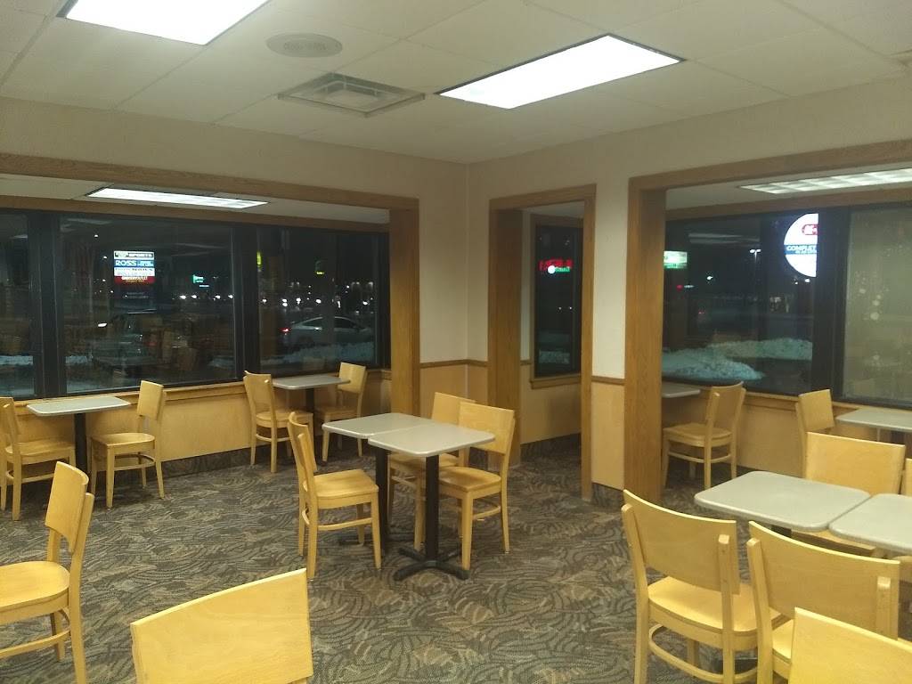 Wendys | restaurant | 10 S West End Blvd, Quakertown, PA 18951, USA | 2155368911 OR +1 215-536-8911