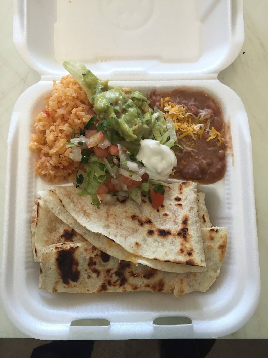 El Coyote Restaurante | restaurant | 1705 E Washington St #108, Colton, CA 92324, USA | 9098721172 OR +1 909-872-1172