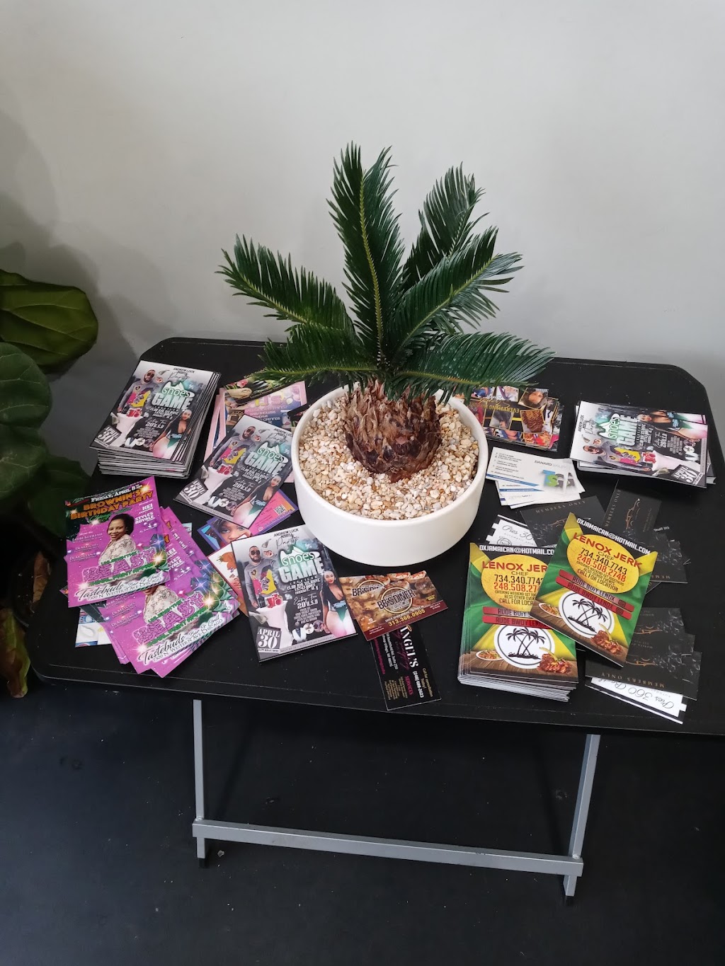 Lenox Jerk Kitchen | restaurant | 16241 W McNichols Rd, Detroit, MI 48235, USA | 7343407743 OR +1 734-340-7743