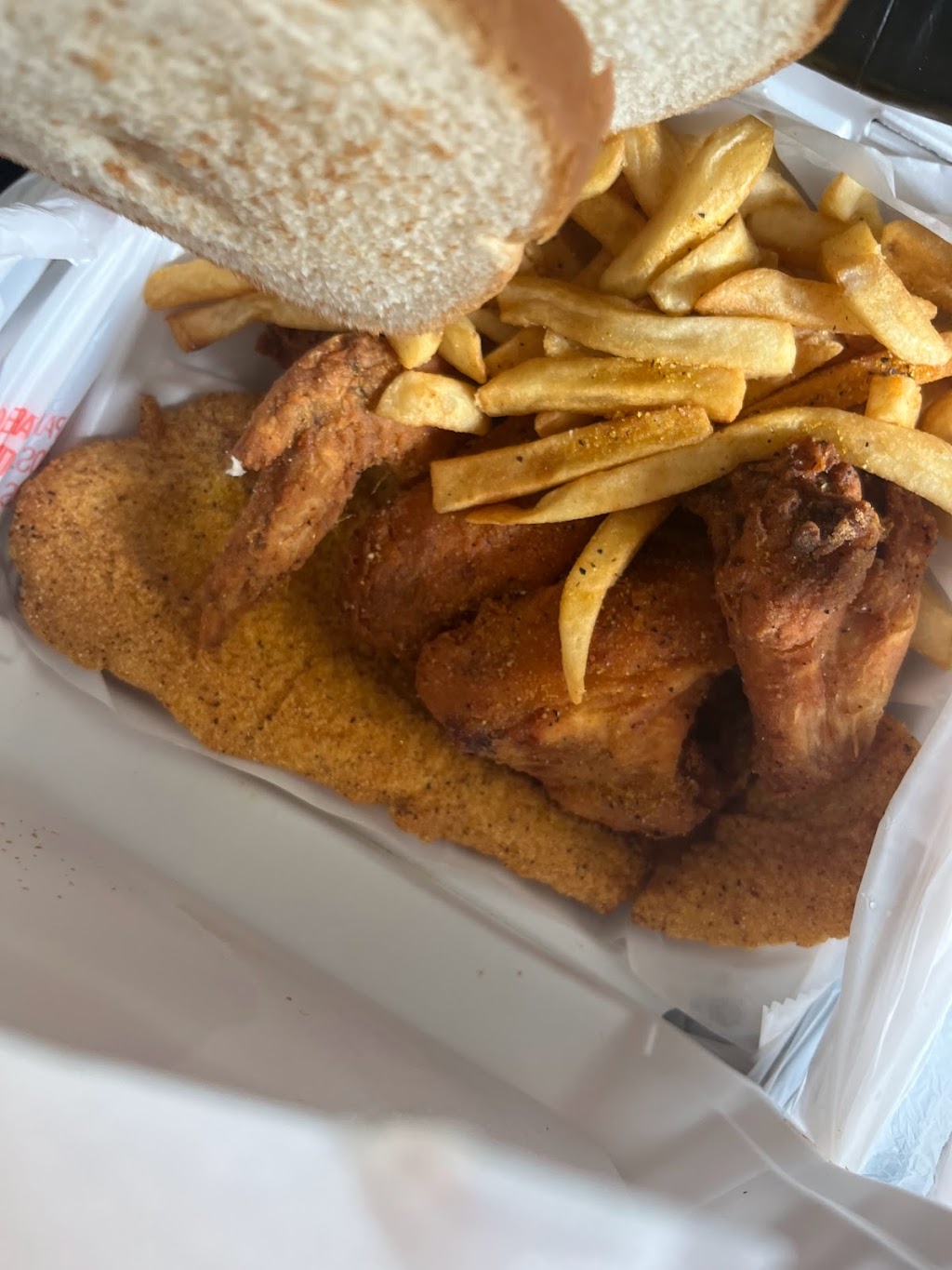 Mars Mart 4 | restaurant | 2224 S Oliver Ave, Wichita, KS 67218, USA | 3163303733 OR +1 316-330-3733