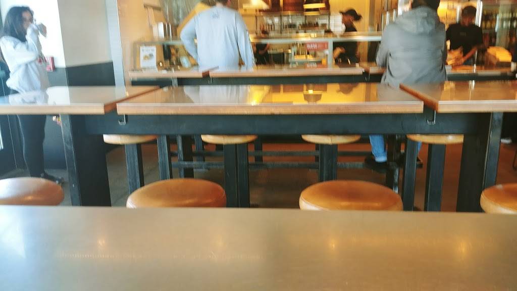 Chipotle Mexican Grill | restaurant | 11018 S Cicero Ave, Oak Lawn, IL 60453, USA | 7084240499 OR +1 708-424-0499