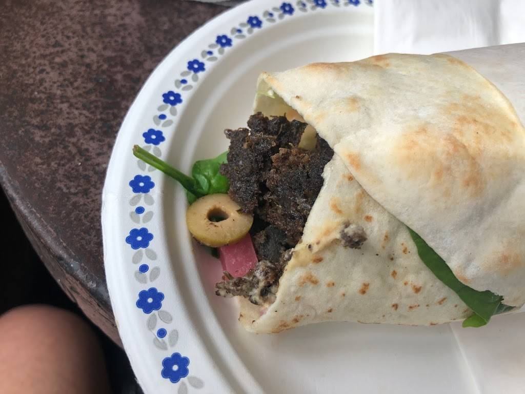 Arabesque Cafe | restaurant | 1068 College St, Toronto, ON M6H 1A5, Canada | 4165048146 OR +1 416-504-8146