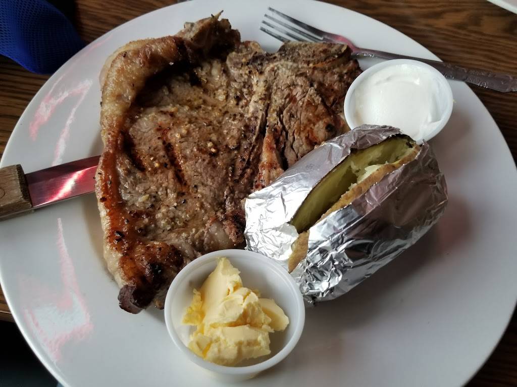 Curve Inn | restaurant | 114 S Park Ave, Alexandria, IN 46001, USA | 7657242722 OR +1 765-724-2722