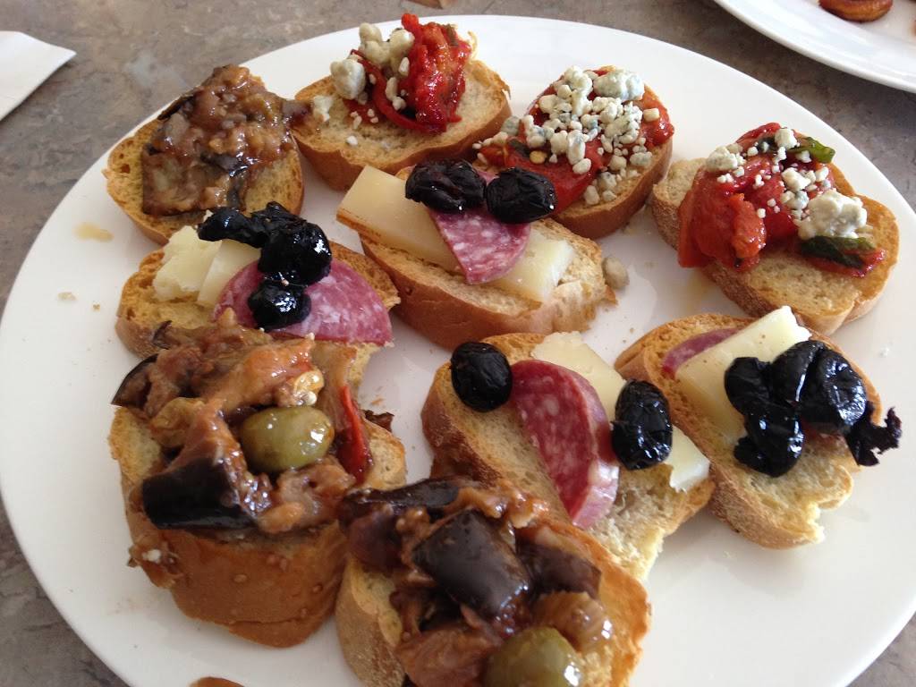 Trattoria Viviano | restaurant | 100 Main St, Warwick, NY 10990, USA | 8459869611 OR +1 845-986-9611