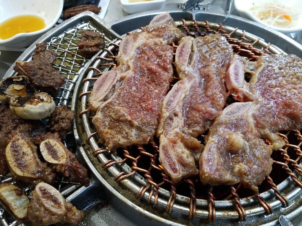 Jjang Cooks | restaurant | 136-71 Roosevelt Ave, Flushing, NY 11354, USA | 7184606200 OR +1 718-460-6200