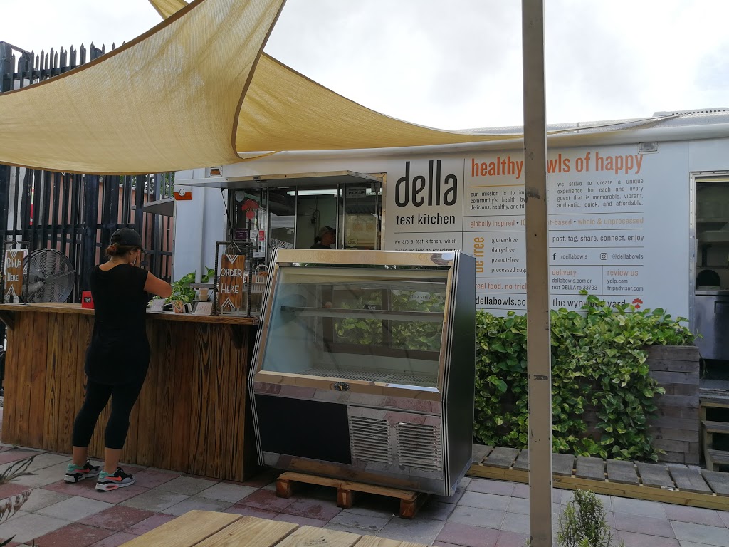 della bowls in The Doral Yard | restaurant | 8455 NW 53rd St SUITE 106, Doral, FL 33166, USA | 3055073869 OR +1 305-507-3869