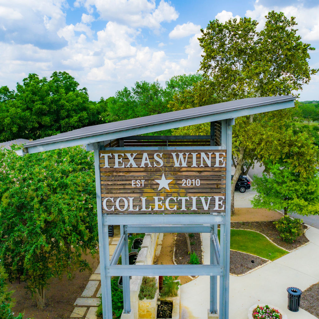 Cork & Fork Mobile Kitchen | restaurant | 10354 US-290, Fredericksburg, TX 78624, USA | 8309977470 OR +1 830-997-7470