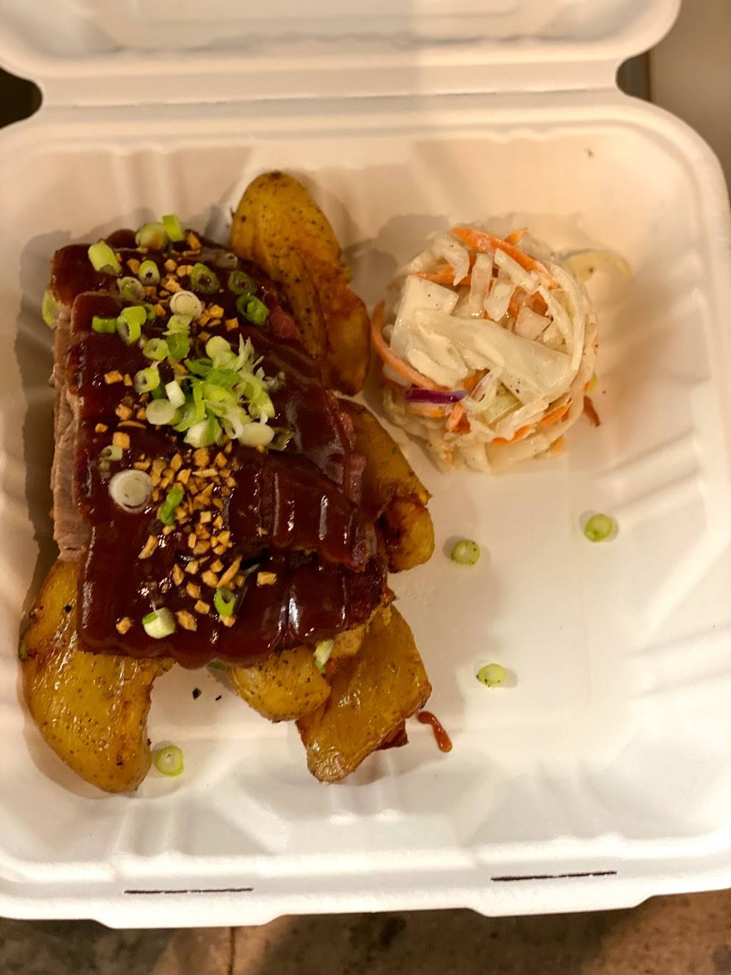 Smoked and Chopped | restaurant | 3300 Fairmount Ave, Philadelphia, PA 19104, USA | 6315667955 OR +1 631-566-7955