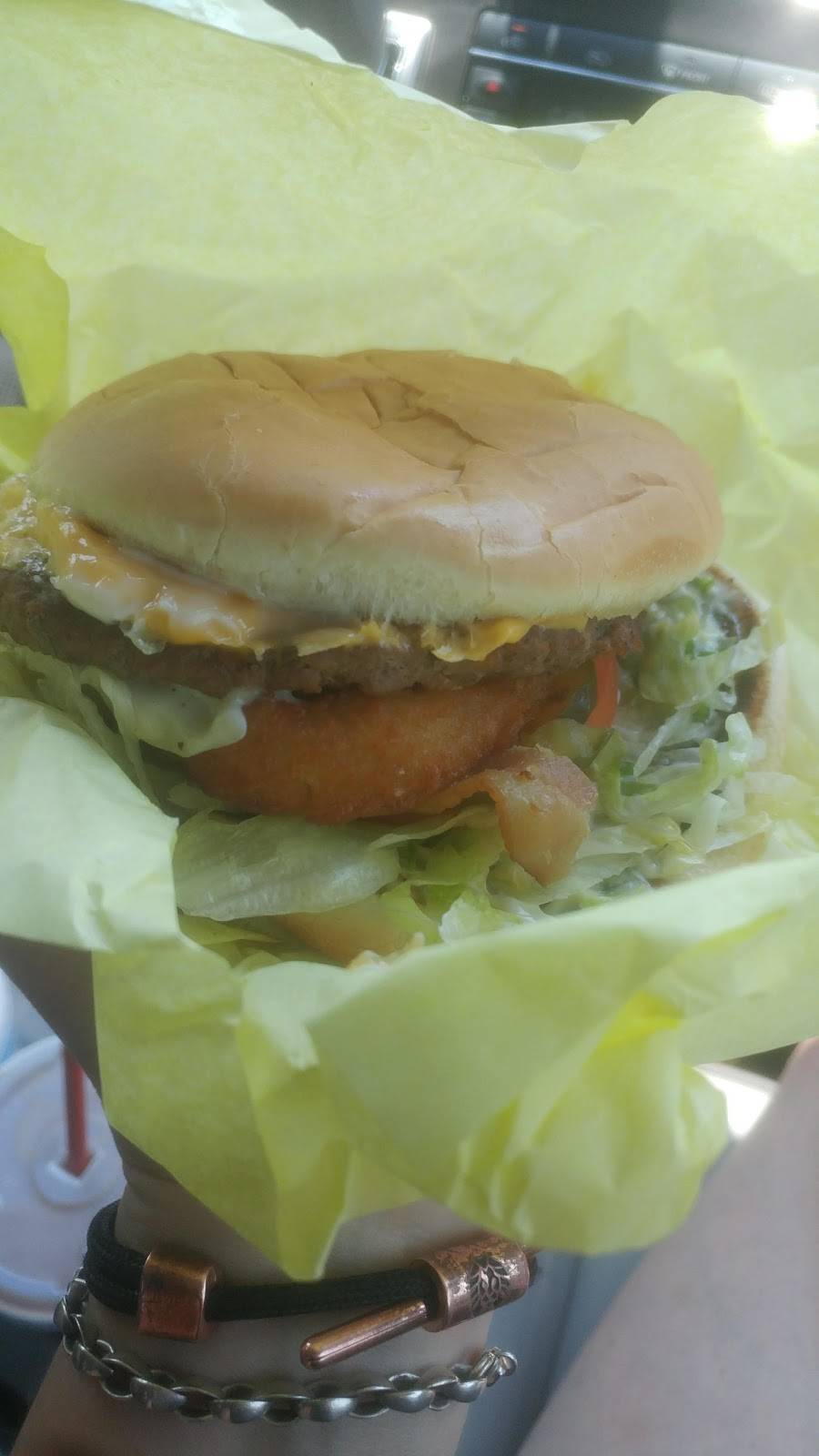 Fosters Freeze | restaurant | 1401 N Winton Way, Atwater, CA 95301, USA | 2093582341 OR +1 209-358-2341