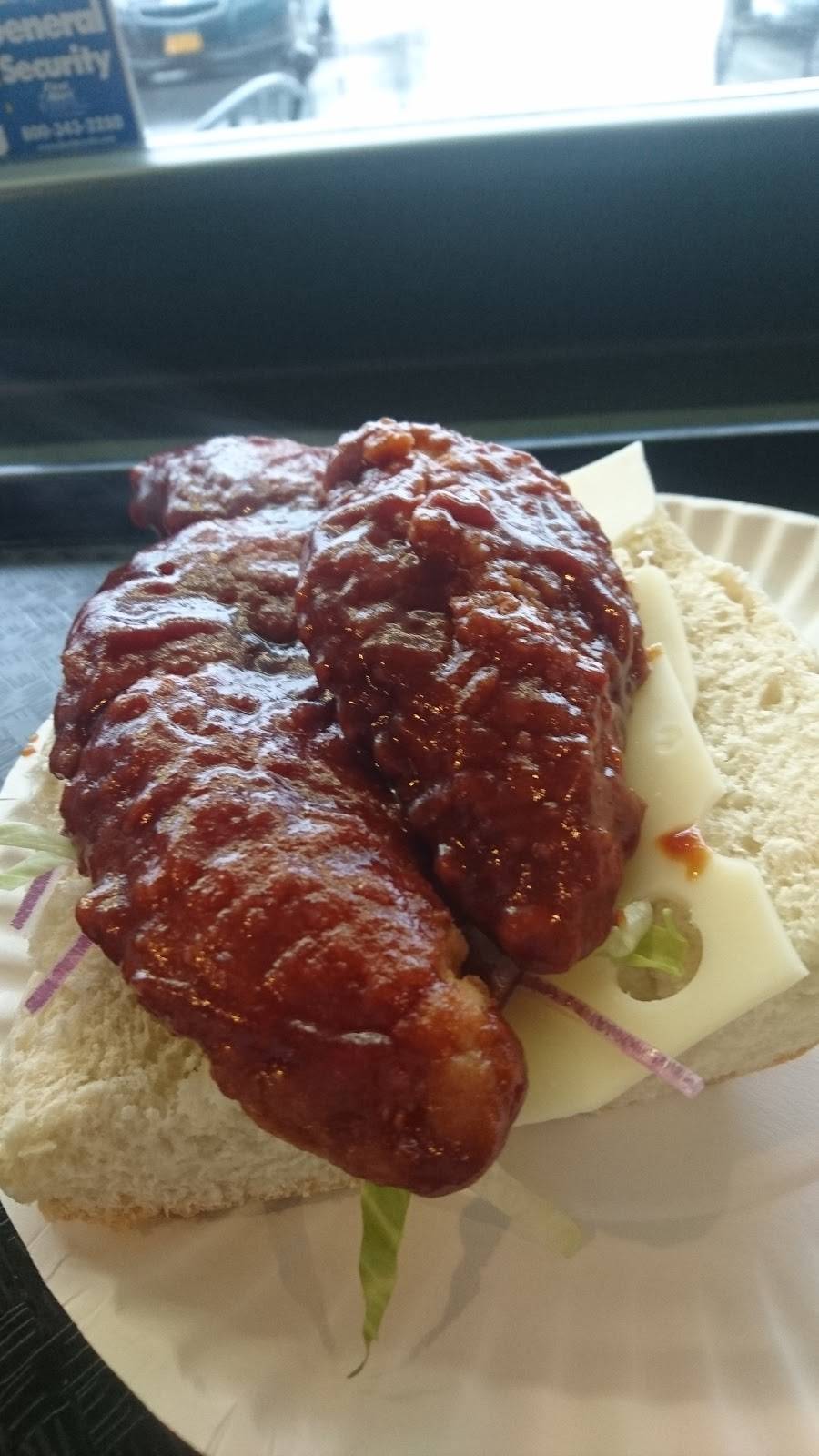 Velasko Pizzeria & Deli | restaurant | 4800 McDonald Rd, Syracuse, NY 13215, USA | 3154763455 OR +1 315-476-3455