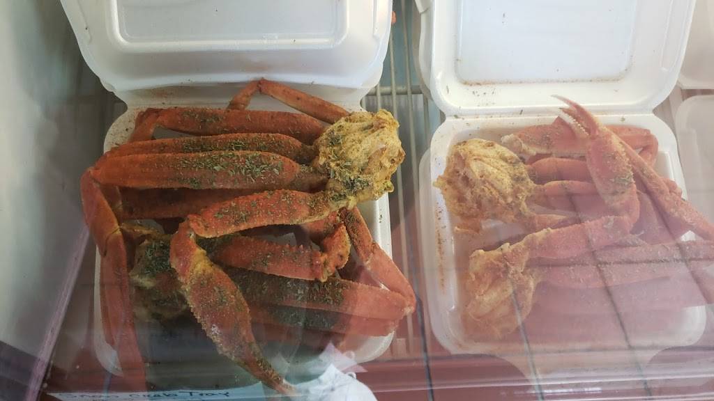 R & R Crab House | restaurant | 6120 Arlington Rd, Jacksonville, FL 32211, USA | 9047443331 OR +1 904-744-3331