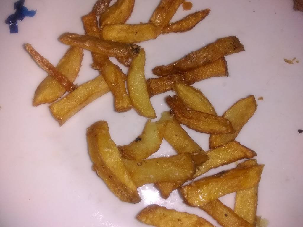 Cogburns Big Wings | restaurant | Cooper Marketplace, 825 S Cooper Rd, Gilbert, AZ 85233, USA | 4808559500 OR +1 480-855-9500