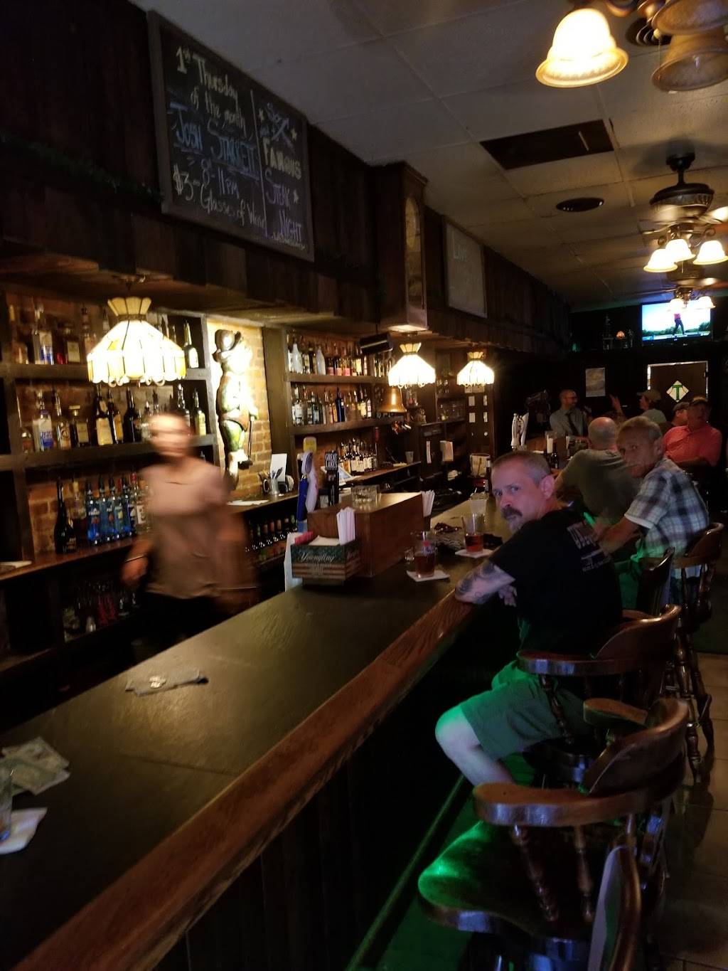 Mr. Toads | restaurant | 10 E Otterman St, Greensburg, PA 15601, USA | 7246891050 OR +1 724-689-1050