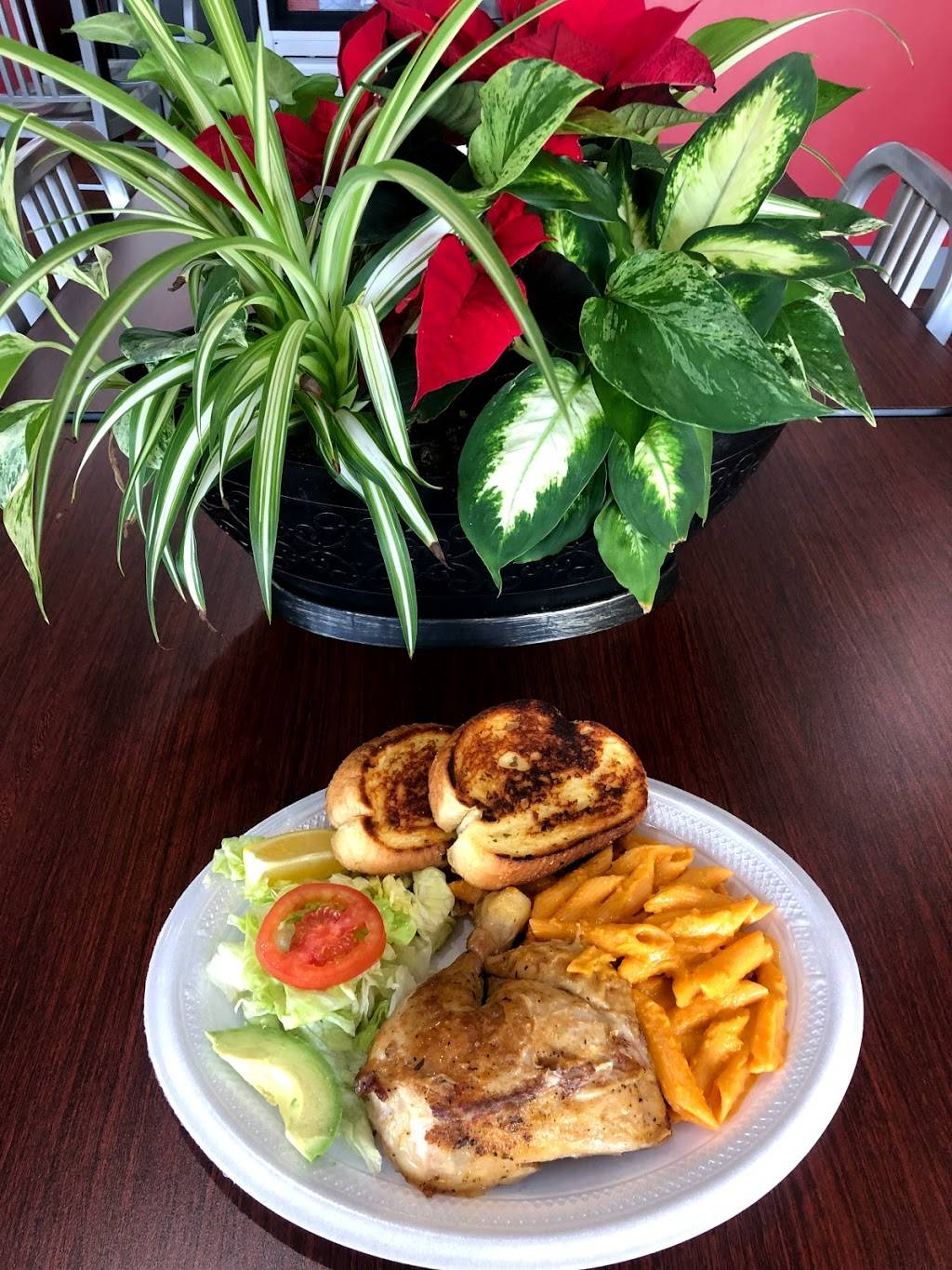 Restaurante Y Pupuseria Anita | restaurant | 510 W Walnut Cir, Garland, TX 75040, USA | 4699108200 OR +1 469-910-8200