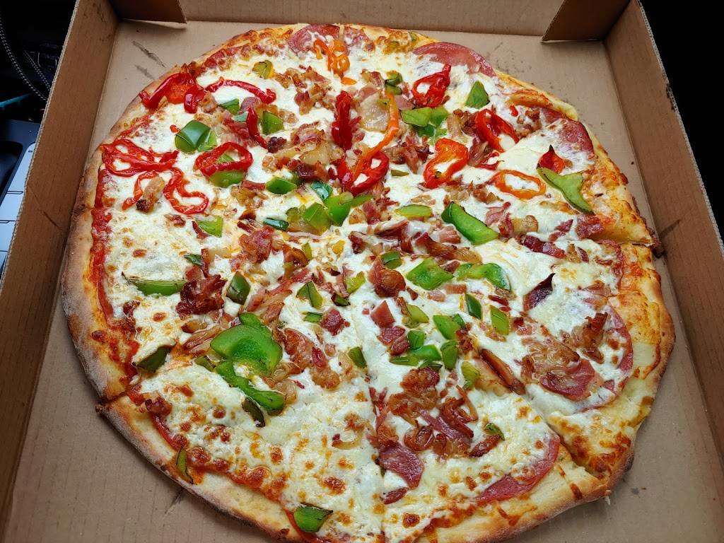 MJ.M.D. Pizza de Luigi Pizza | restaurant | 241 Chemin Old Chelsea, Chelsea, QC J9B 1J3, Canada | 8198272882 OR +1 819-827-2882