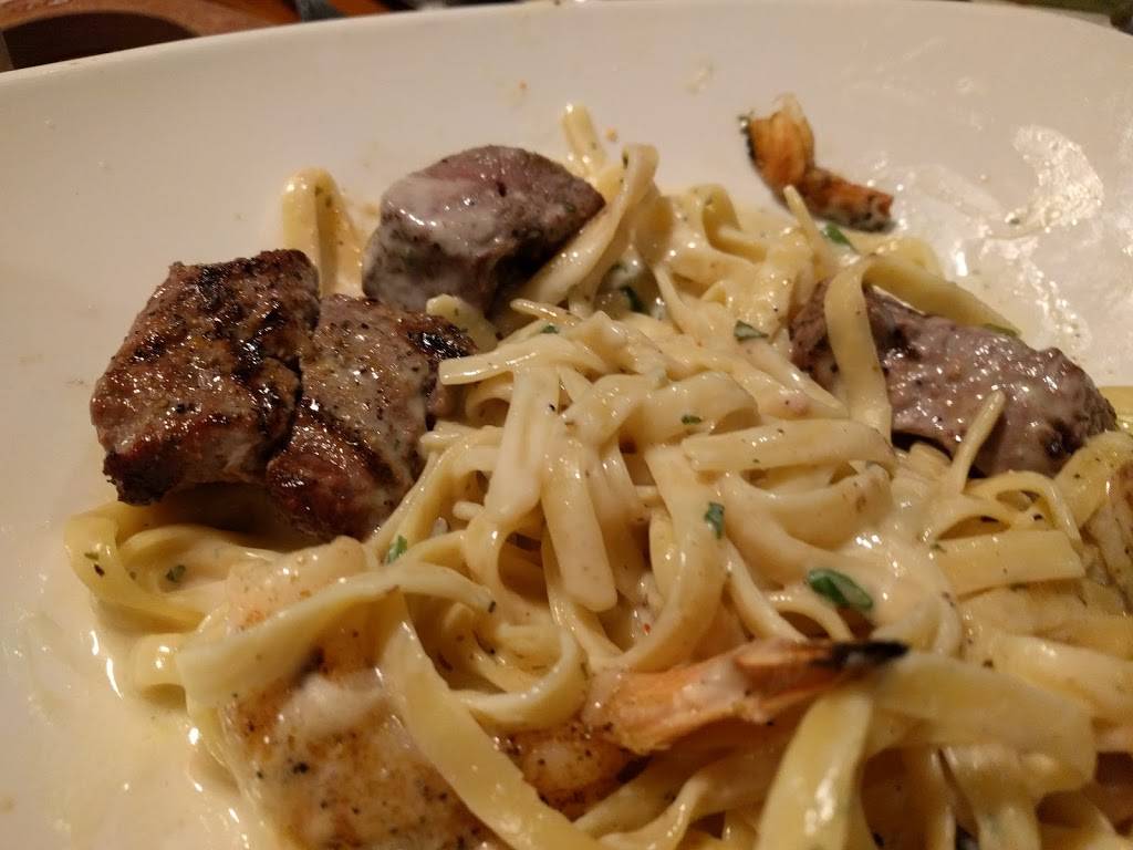 Outback Steakhouse | meal takeaway | 2414 S 132nd St, Omaha, NE 68144, USA | 4022072600 OR +1 402-207-2600