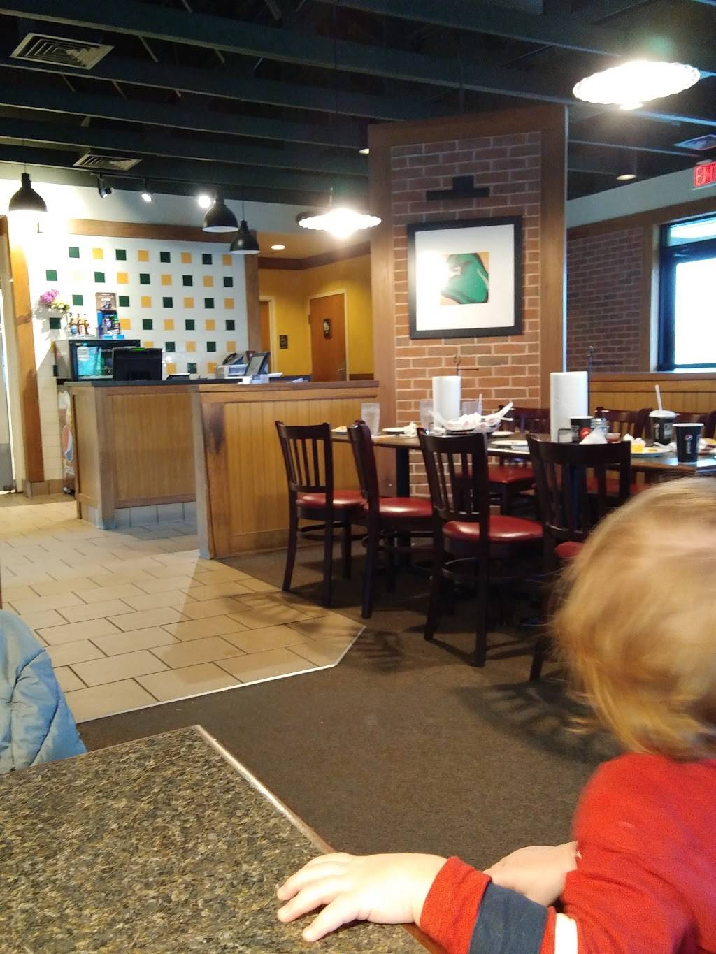 Pizza Hut | restaurant | 8210 Windfall Ln, Camby, IN 46113, USA | 3178569989 OR +1 317-856-9989