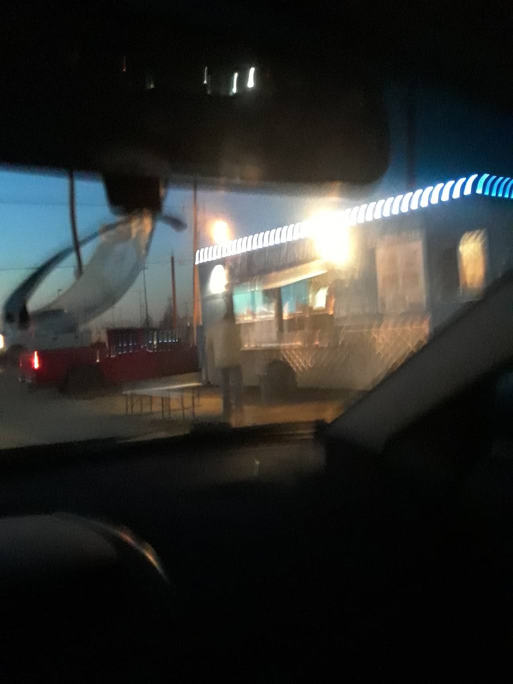 La Salvadorena | restaurant | 1331 Gardere Ln, Baton Rouge, LA 70820, USA | 2252059515 OR +1 225-205-9515