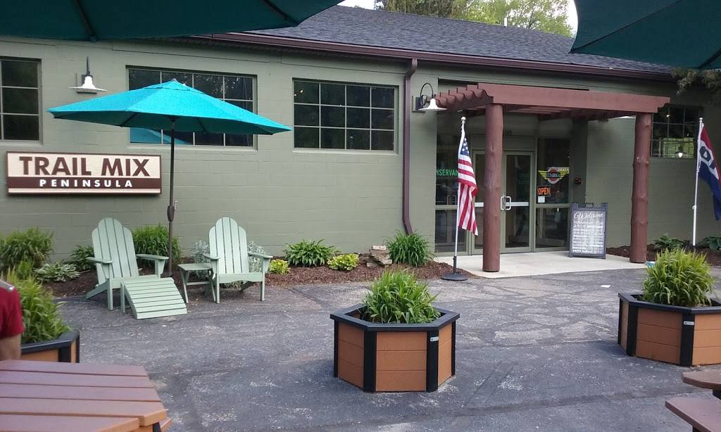 Trail Mix Peninsula | meal takeaway | 1600 Mill St W, Peninsula, OH 44264, USA | 3306572091 OR +1 330-657-2091