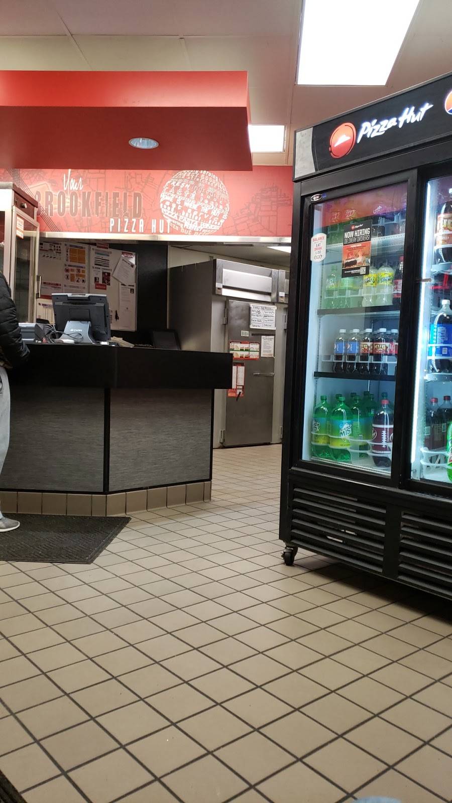 Pizza Hut | restaurant | 17800 W Bluemound Rd Suite D, Brookfield, WI 53045, USA | 2628279333 OR +1 262-827-9333