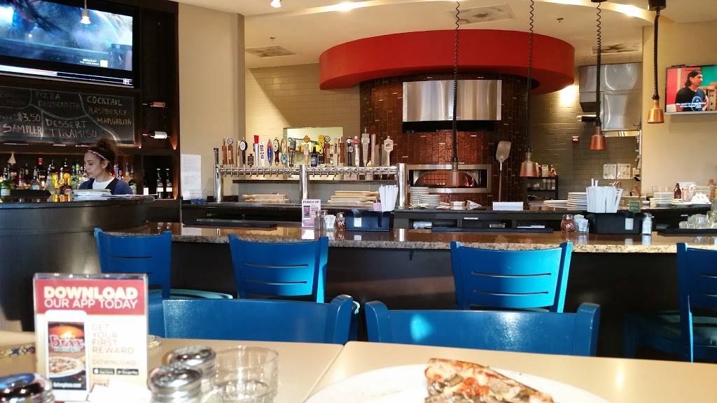 Brixx Wood Fired Pizza - Southern Pines | restaurant | 200 Brucewood Rd, Southern Pines, NC 28387, USA | 9103652000 OR +1 910-365-2000