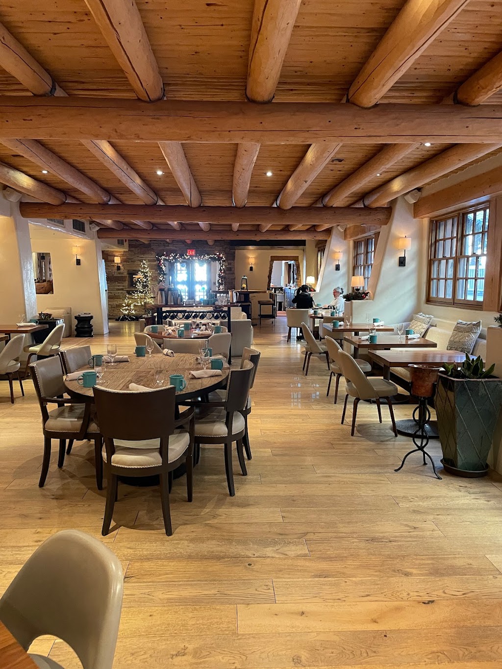 The Anasazi Restaurant, Bar & Lounge | restaurant | 113 Washington Ave, Santa Fe, NM 87501, USA | 5059883236 OR +1 505-988-3236