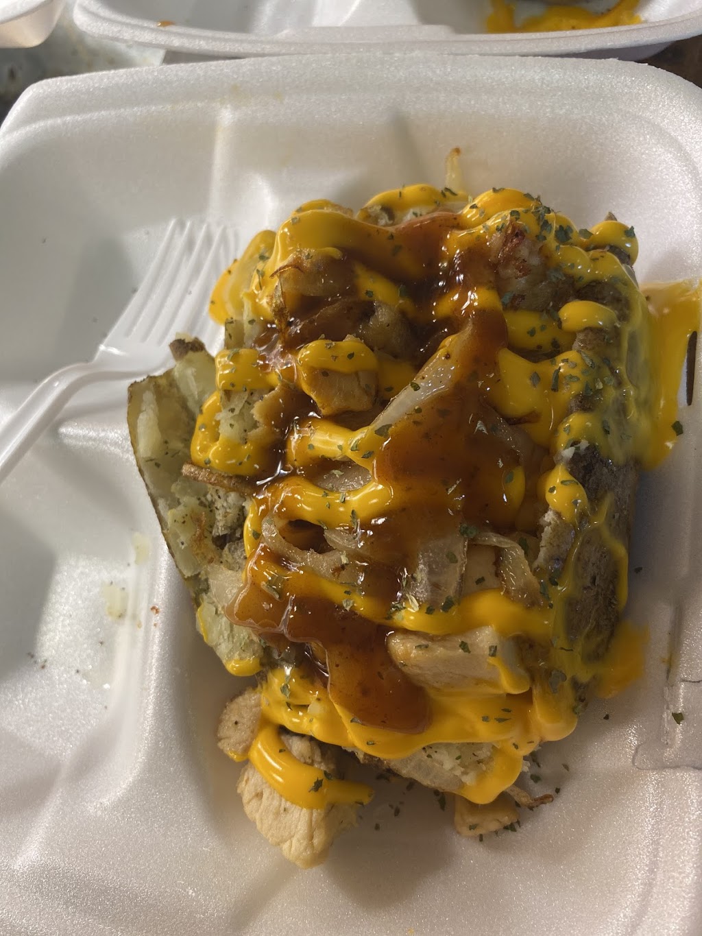 Big Bees BBQ & Grill Restaurant | restaurant | 830 W Pine St, Vicksburg, MS 39180, USA | 6018313951 OR +1 601-831-3951