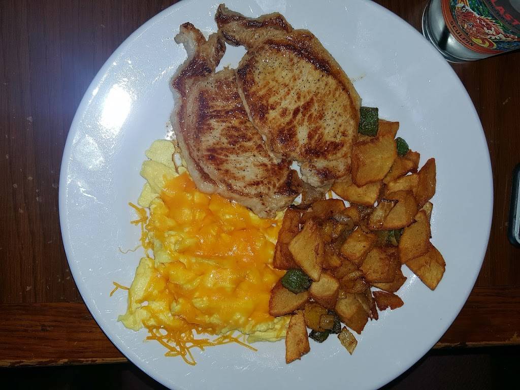 Comstock Bar & Grill | restaurant | 316 W Mission Ave #115, Escondido, CA 92025, USA | 7607466188 OR +1 760-746-6188