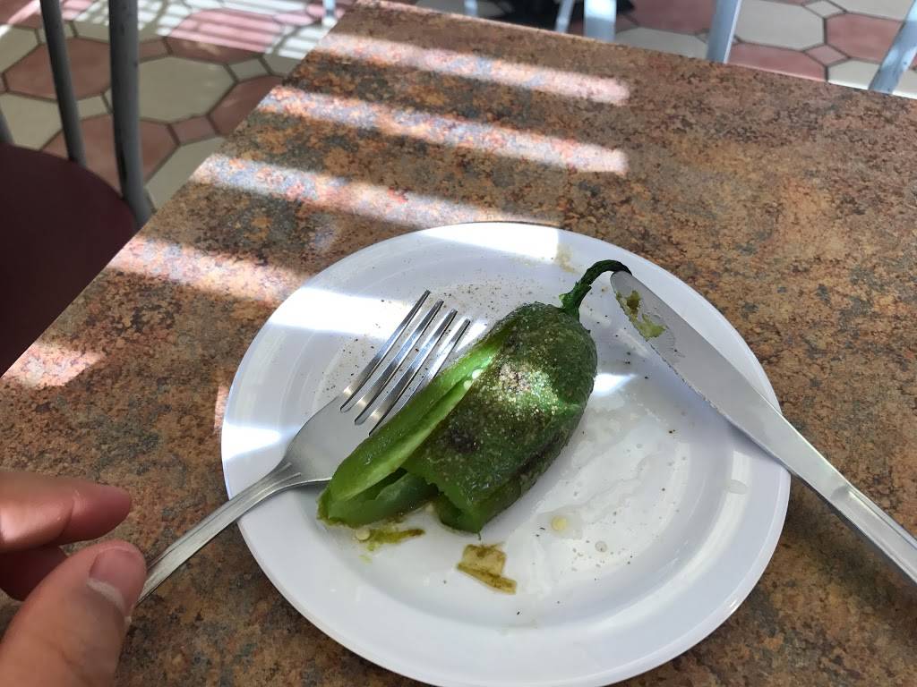 Classic Burgers | restaurant | 15712 Tustin Village Way, Tustin, CA 92780, USA | 7146673884 OR +1 714-667-3884