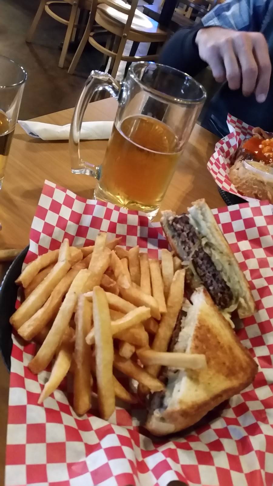 Firehouse 52 Bar & Grill | restaurant | 26781 US-380, Aubrey, TX 76227, USA | 9723476552 OR +1 972-347-6552