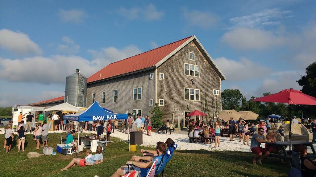 Buzzards Bay Brewing | restaurant | 98 Horseneck Rd, Westport, MA 02790, USA | 5086362288 OR +1 508-636-2288