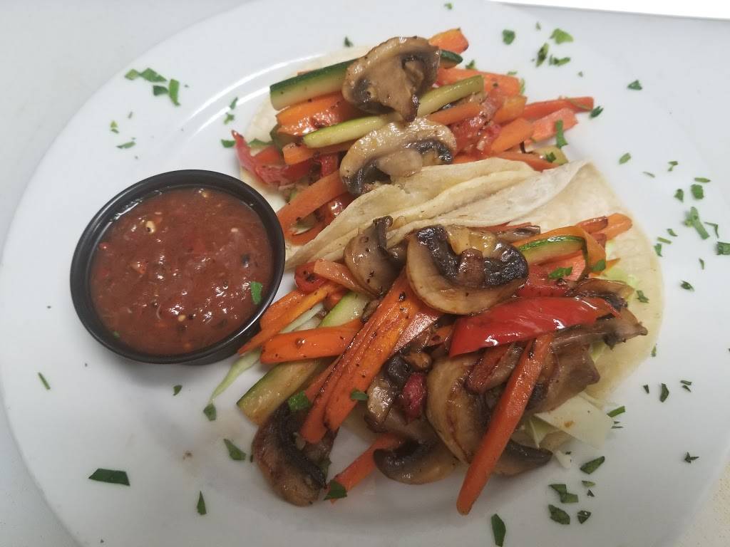 Nikki Cs Restaurant & Bar | restaurant | 470 S Rosemead Blvd, Pasadena, CA 91107, USA | 6267927437 OR +1 626-792-7437