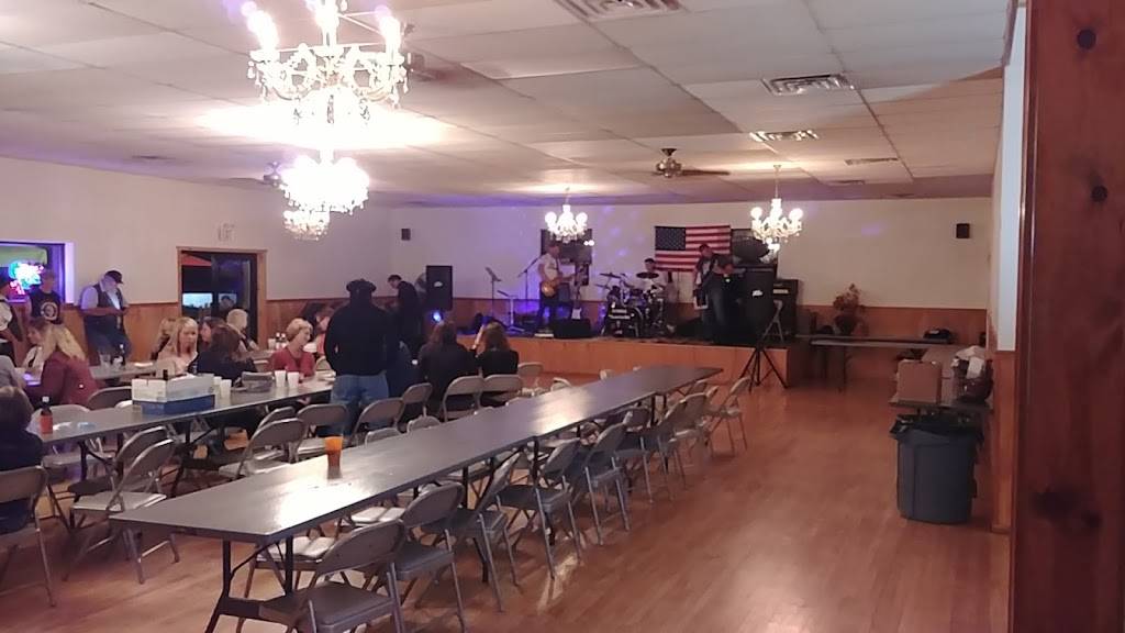 Racers Hall | restaurant | W4408 Co Rd C, Plymouth, WI 53073, USA | 9208926900 OR +1 920-892-6900